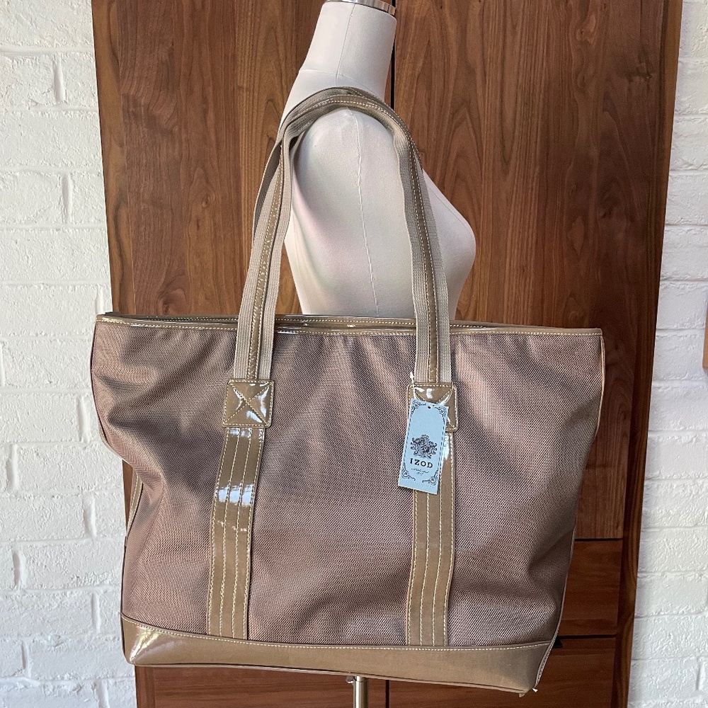 IZOD Grey Tote NWT - Large
